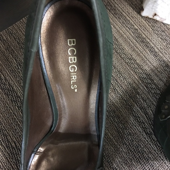 BCBG Peep Toe Heels - Picture 6 of 7